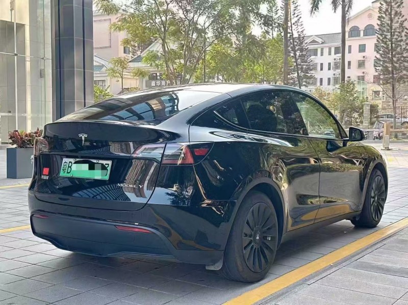 深圳23年特斯拉MODEL Y7