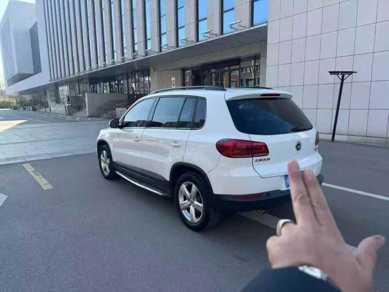 青岛16年大众途观7