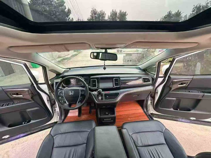 徐州19年本田艾力绅4