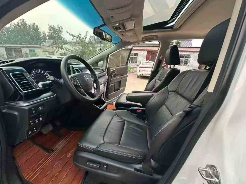 徐州19年本田艾力绅5