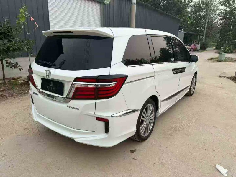 徐州19年本田艾力绅7