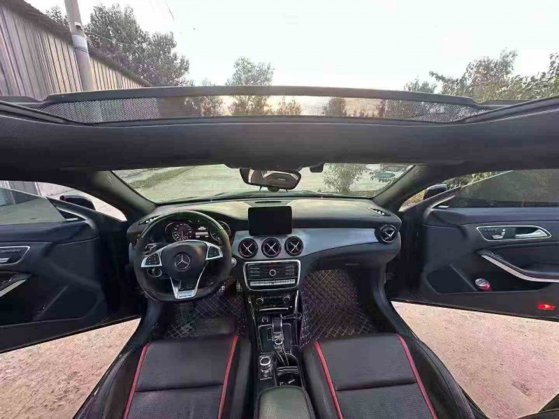 徐州17年奔驰CLA6