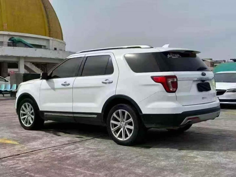 东莞17年福特探险者5