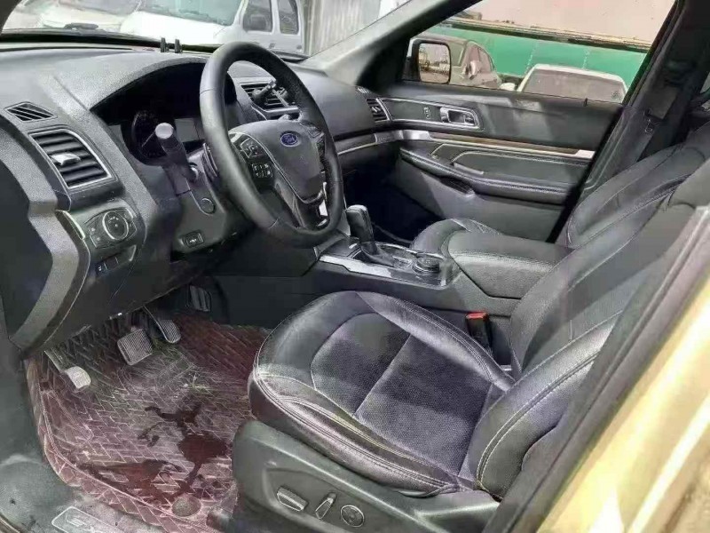 东莞17年福特探险者6