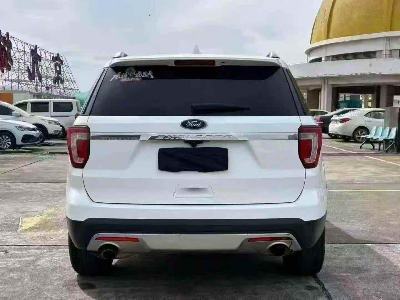 东莞17年福特探险者9