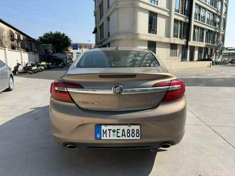 广州15年别克君威9