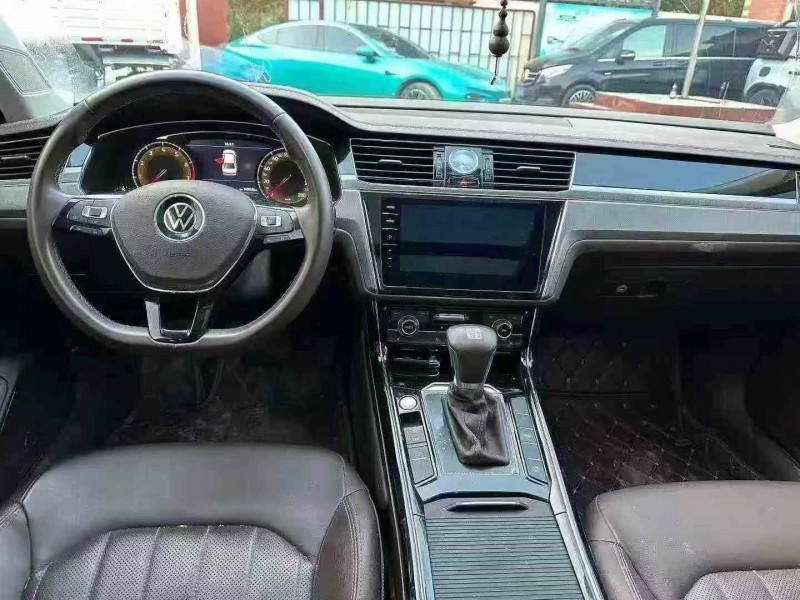 淄博23年大众辉昂5