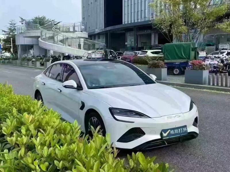 深圳23年比亚迪海豹3