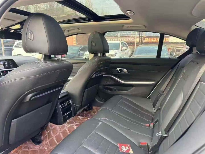 淄博19年宝马3系6