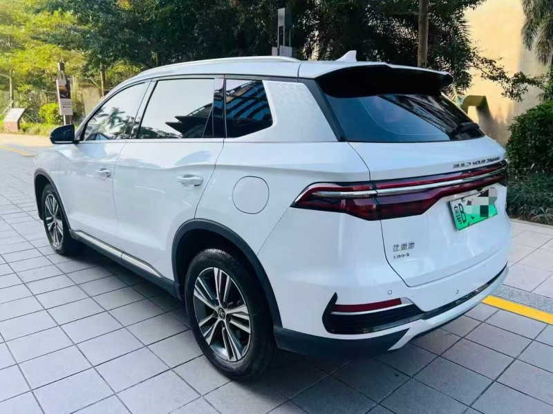 深圳22年比亚迪宋8