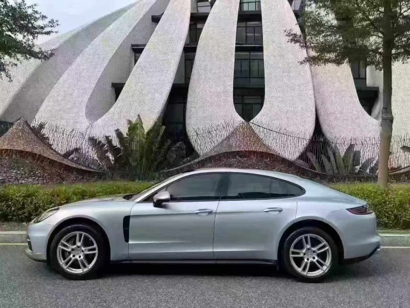 深圳18年保时捷帕拉梅拉8