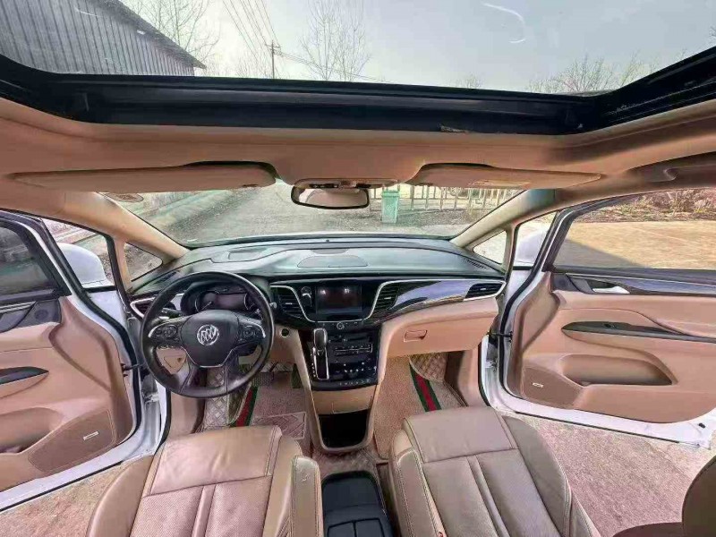 徐州18年别克GL84