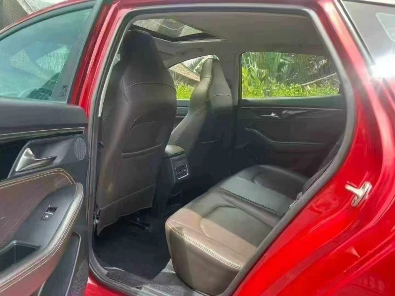 深圳20年江淮嘉悦5