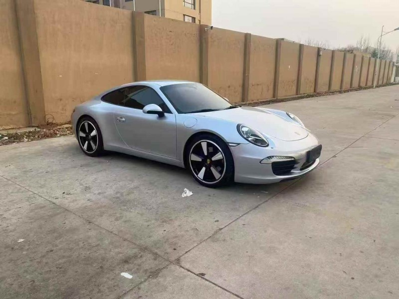 济南16年保时捷9112