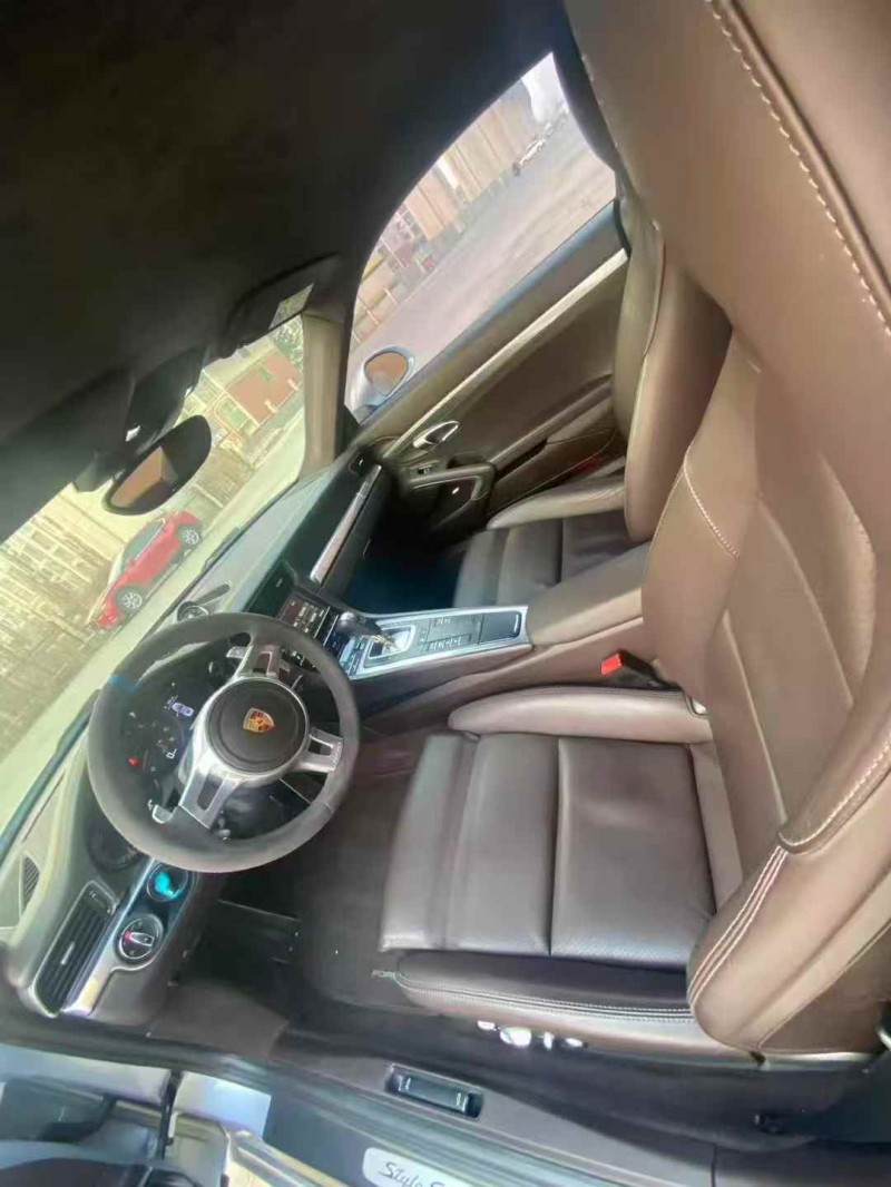 济南16年保时捷9114