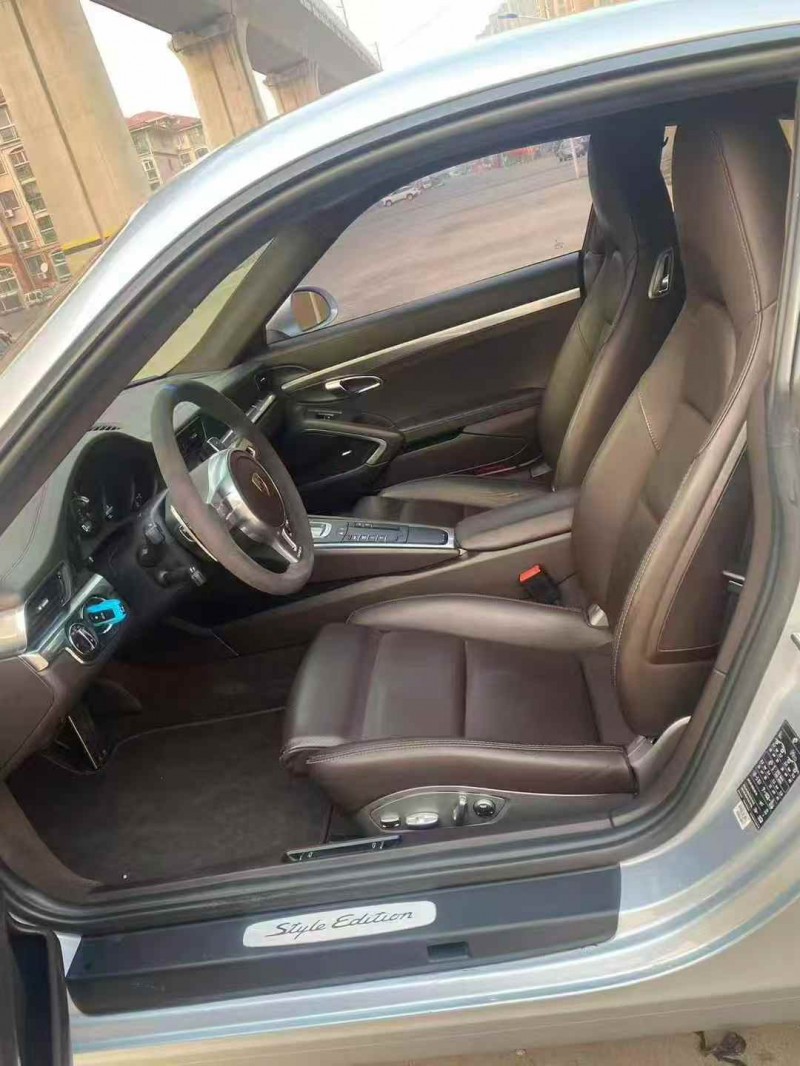 济南16年保时捷9116