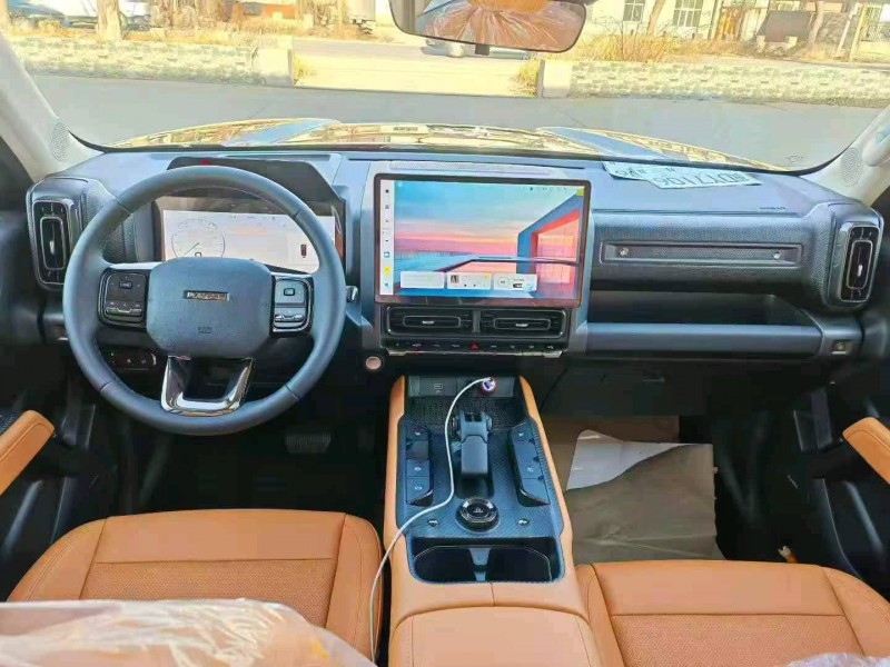 秦皇岛25年哈弗猛龙HI44