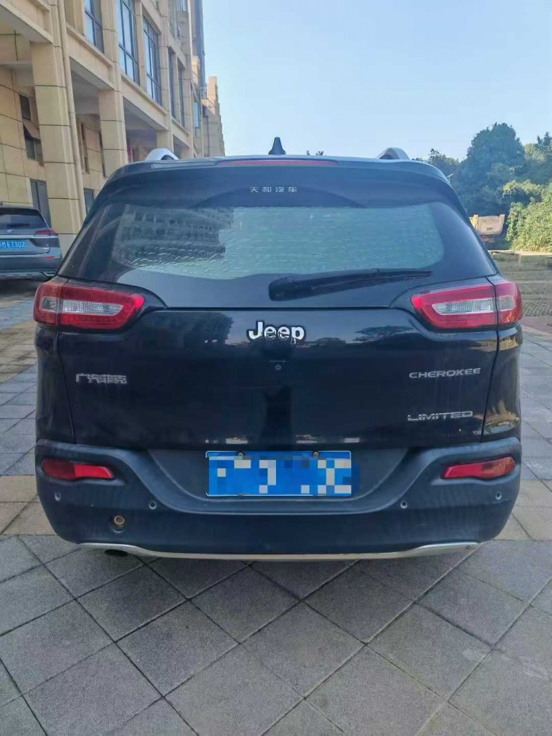 南昌18年Jeep自由光9