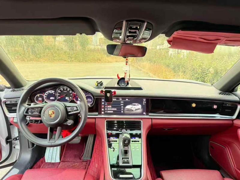 荆州22年保时捷帕拉梅拉6