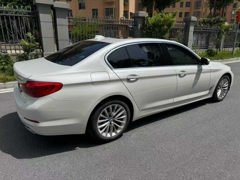 南昌19年宝马5系8