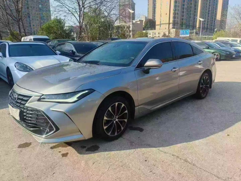 湘潭22年丰田亚洲龙2