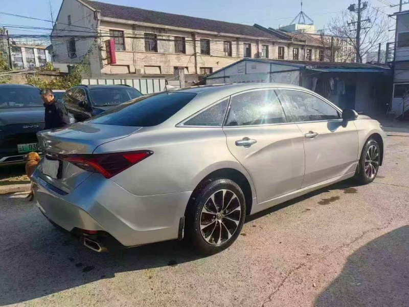 湘潭22年丰田亚洲龙7