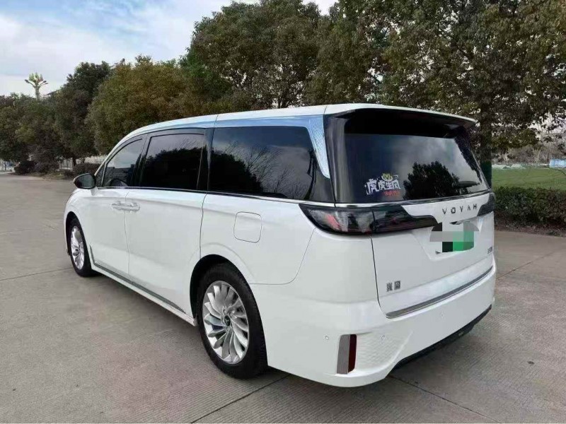 南通24年岚图汽车梦想家8