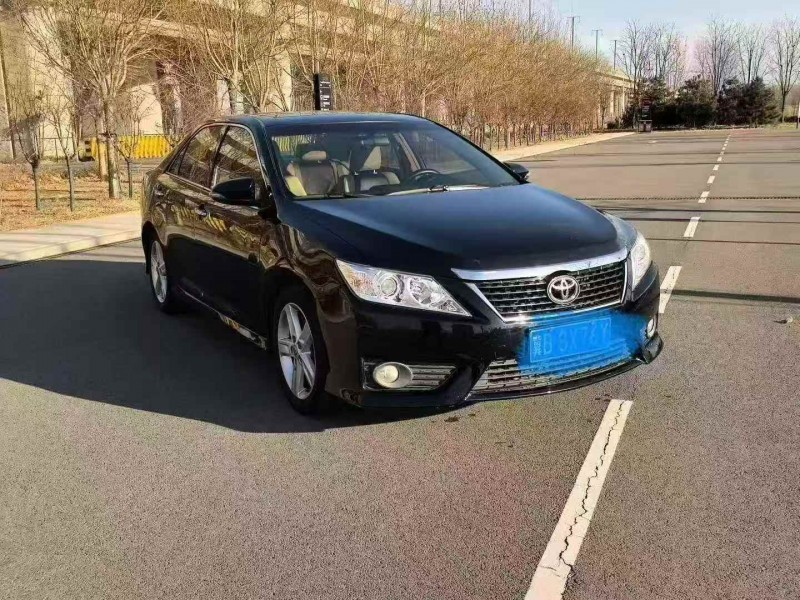 天津13年丰田凯美瑞2