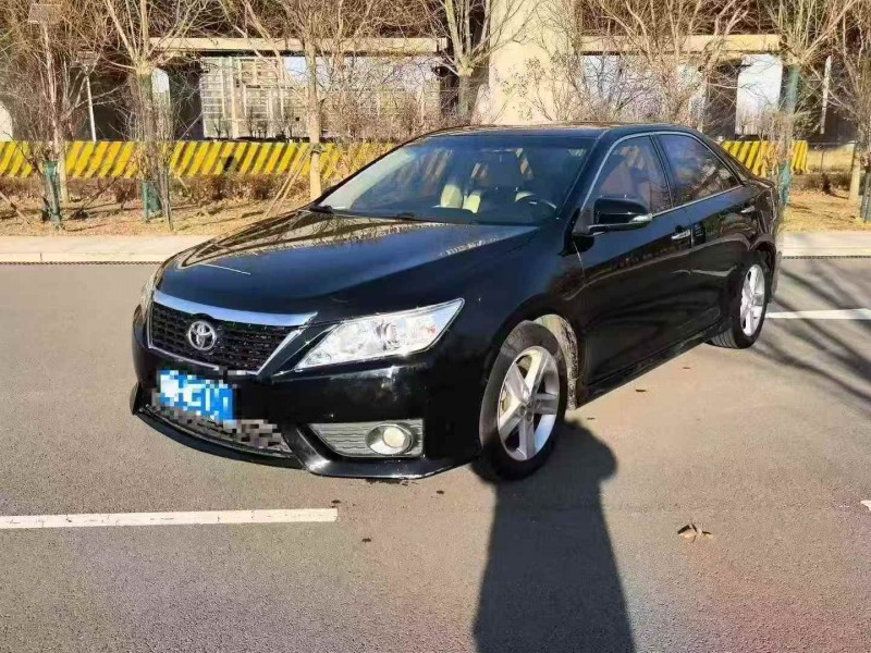 天津13年丰田凯美瑞3