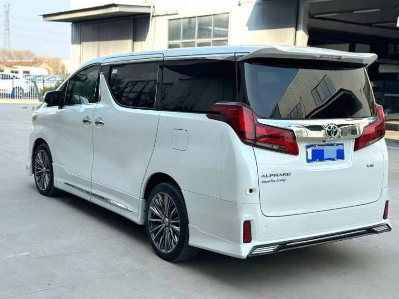 厦门19年丰田埃尔法10