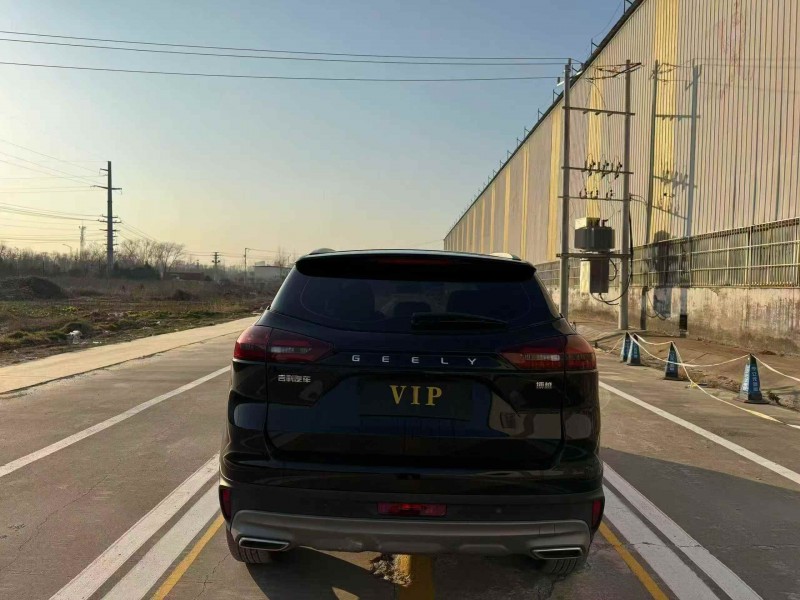 菏泽22年吉利博越9