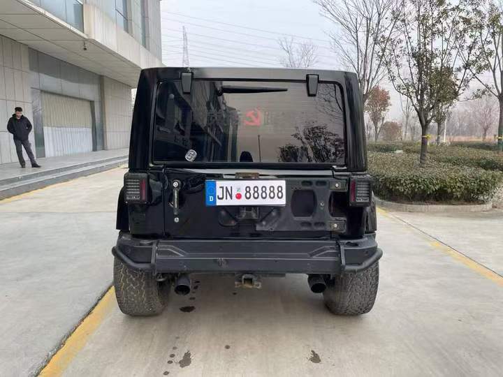 济宁13年Jeep牧马人9