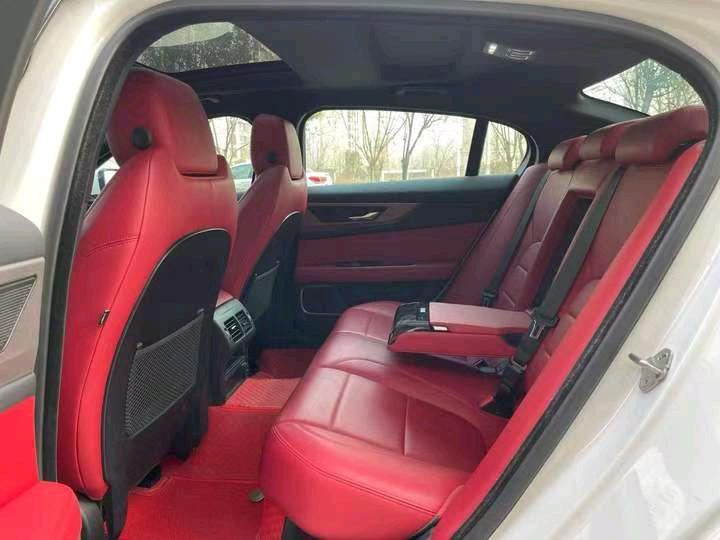 济宁22年捷豹XEL6