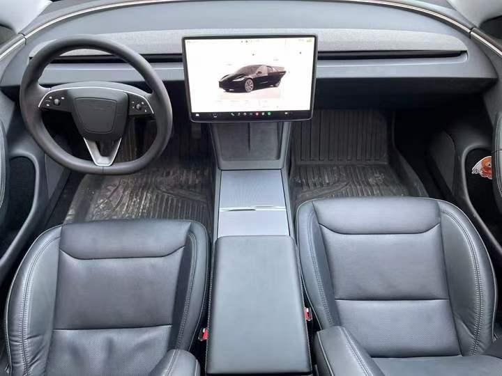 济宁24年特斯拉MODEL 36