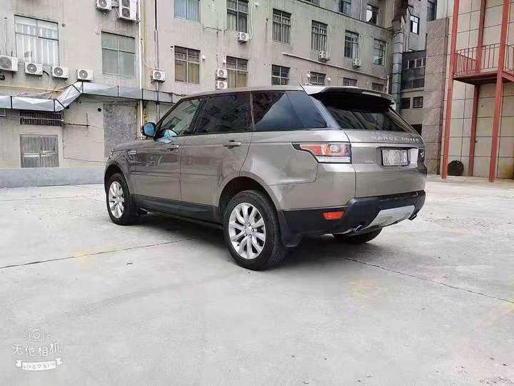 吉安15年路虎揽胜运动8