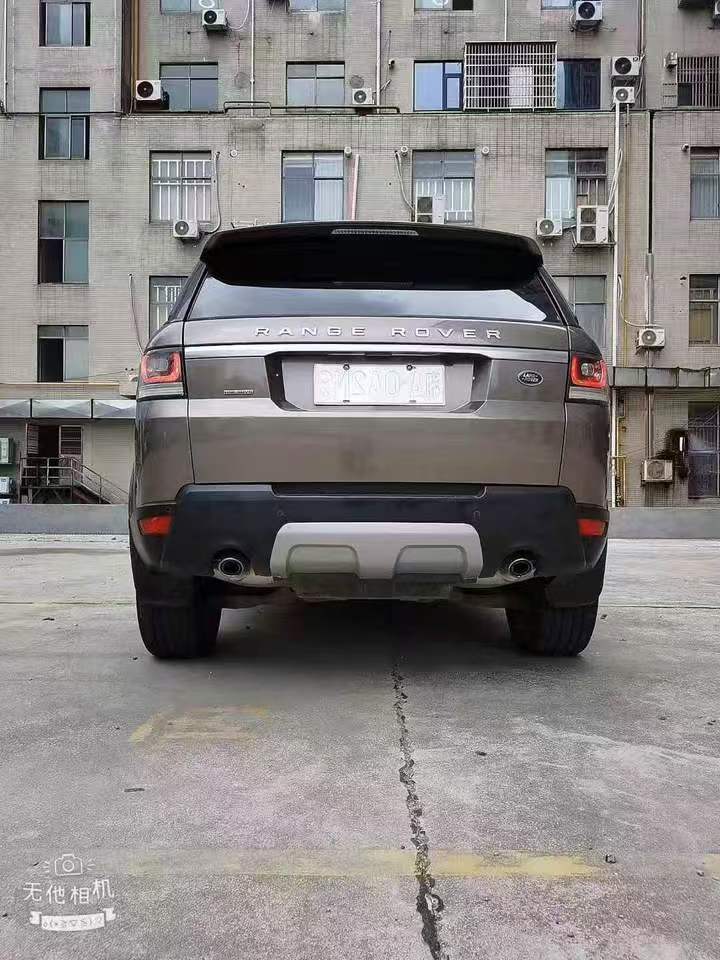 吉安15年路虎揽胜运动9