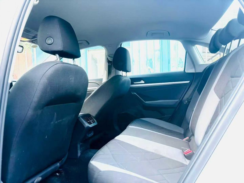 青岛23年大众朗逸6