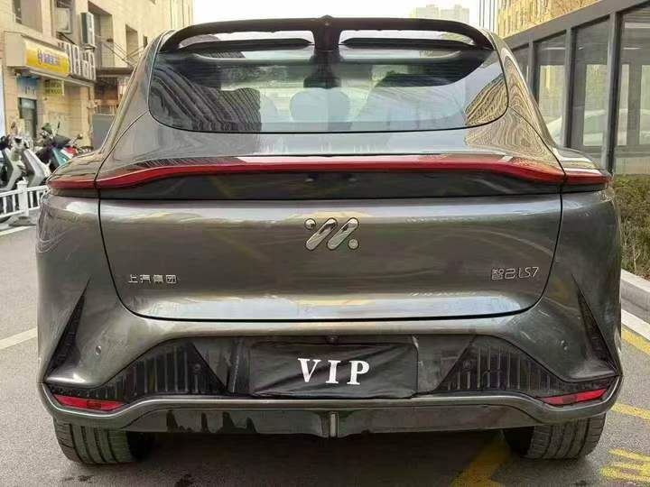 汕头24年智己LS79