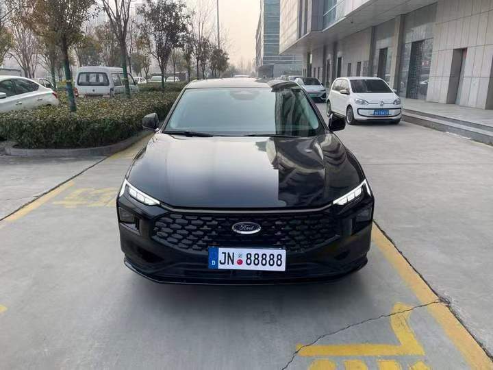 济宁24年福特蒙迪欧1