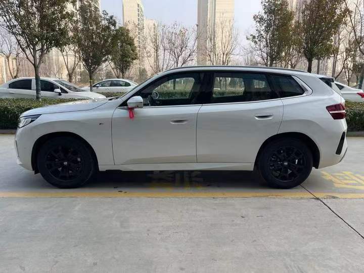 济宁25年宝马X37