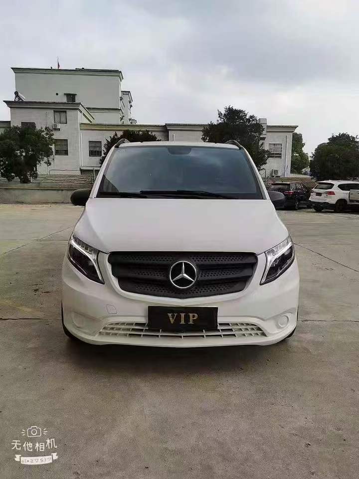 湘潭17年奔驰威霆1