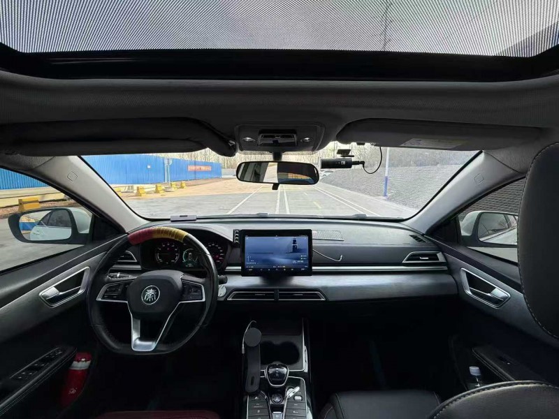 青岛23年比亚迪秦4