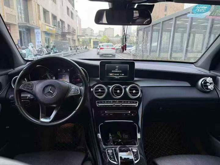 衡阳19年奔驰GLC5