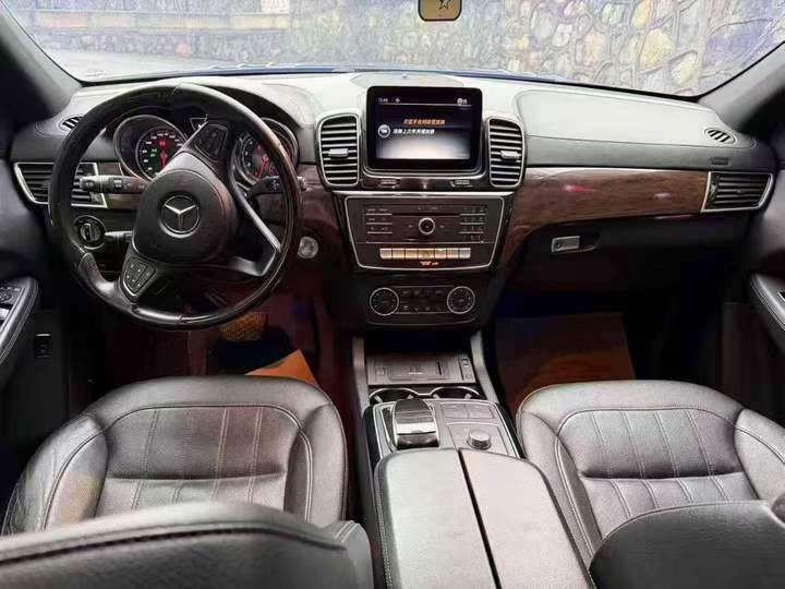 遵义17年奔驰GLS4