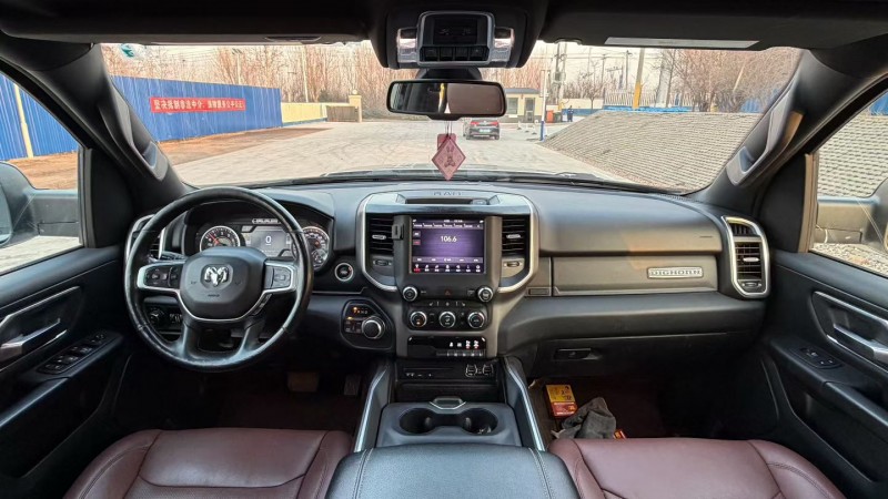 青岛19年道奇公羊4