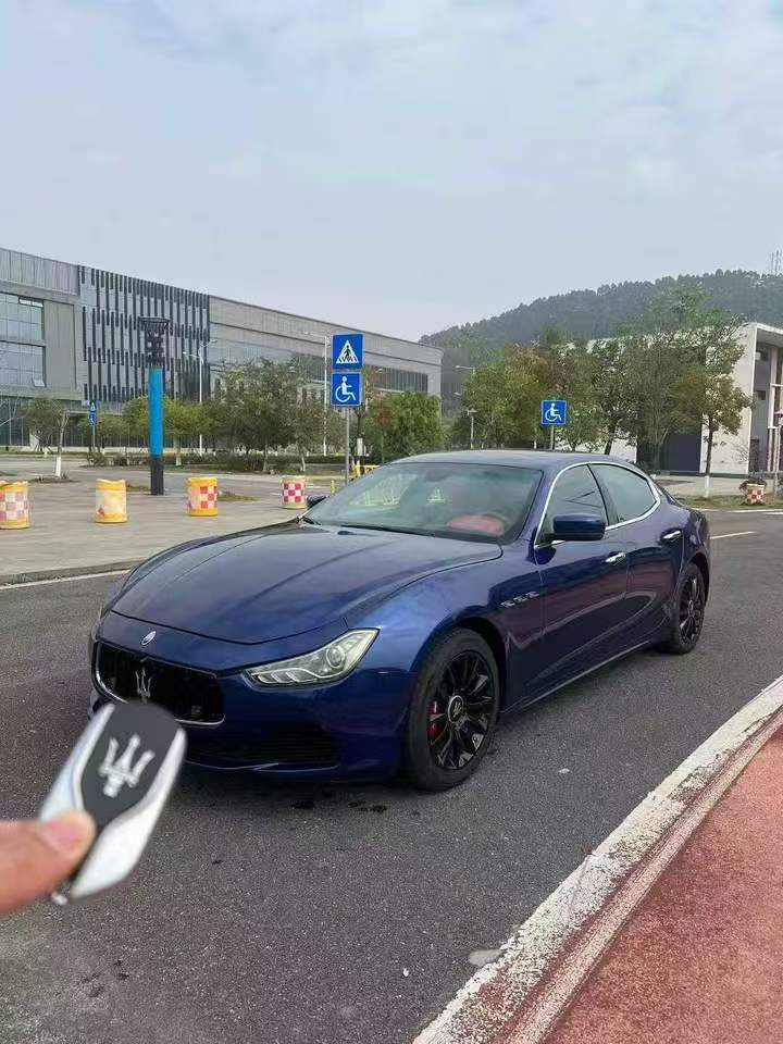 梧州17年玛莎拉蒂Ghibli2