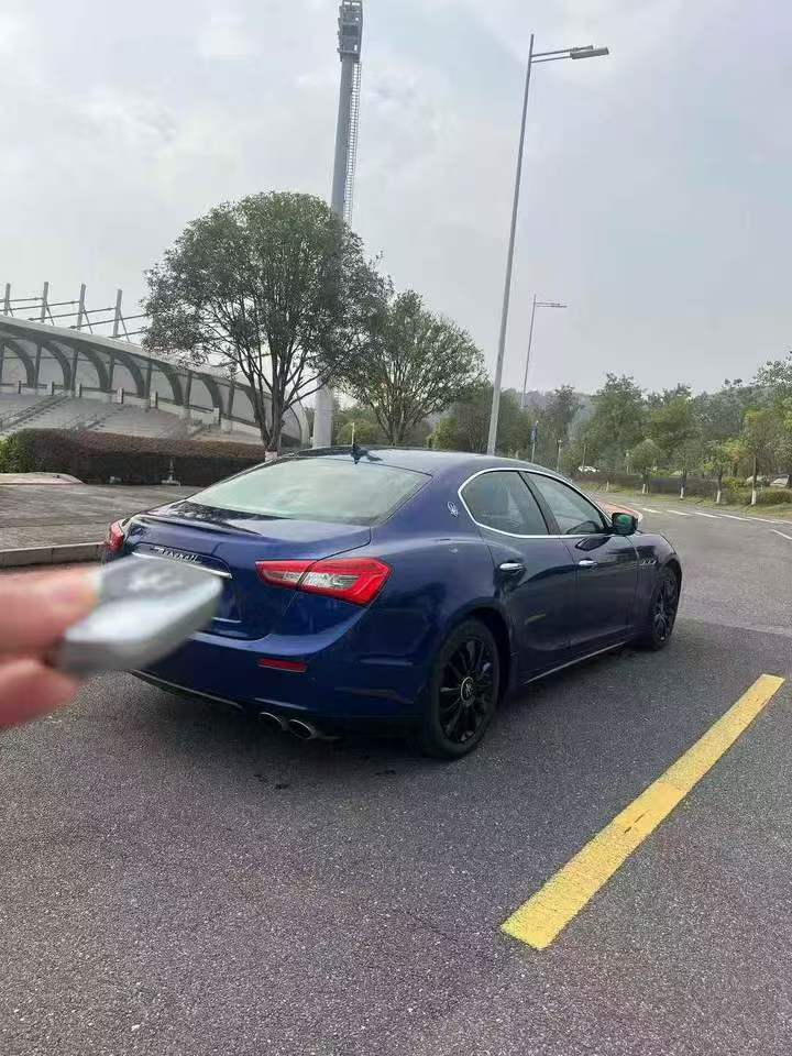 梧州17年玛莎拉蒂Ghibli7