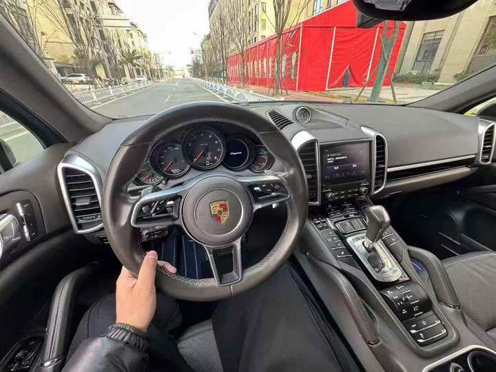 温州17年保时捷卡宴7