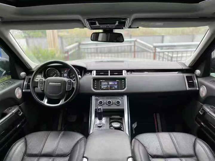 重庆16年路虎揽胜运动6