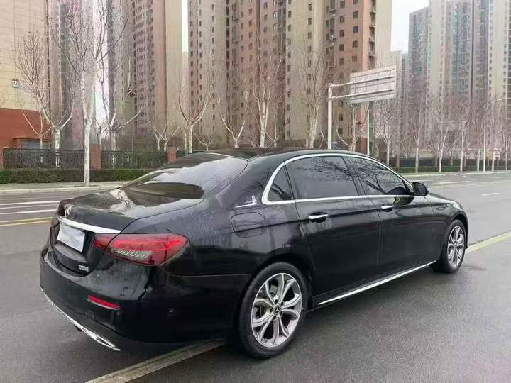 东营21年奔驰E8